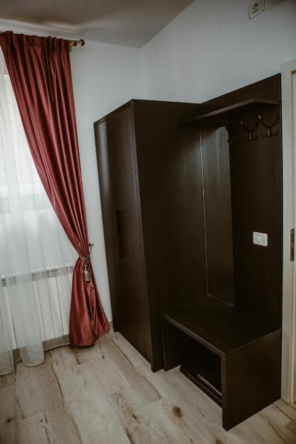 Arini White House Apartment Sibiu Exterior photo