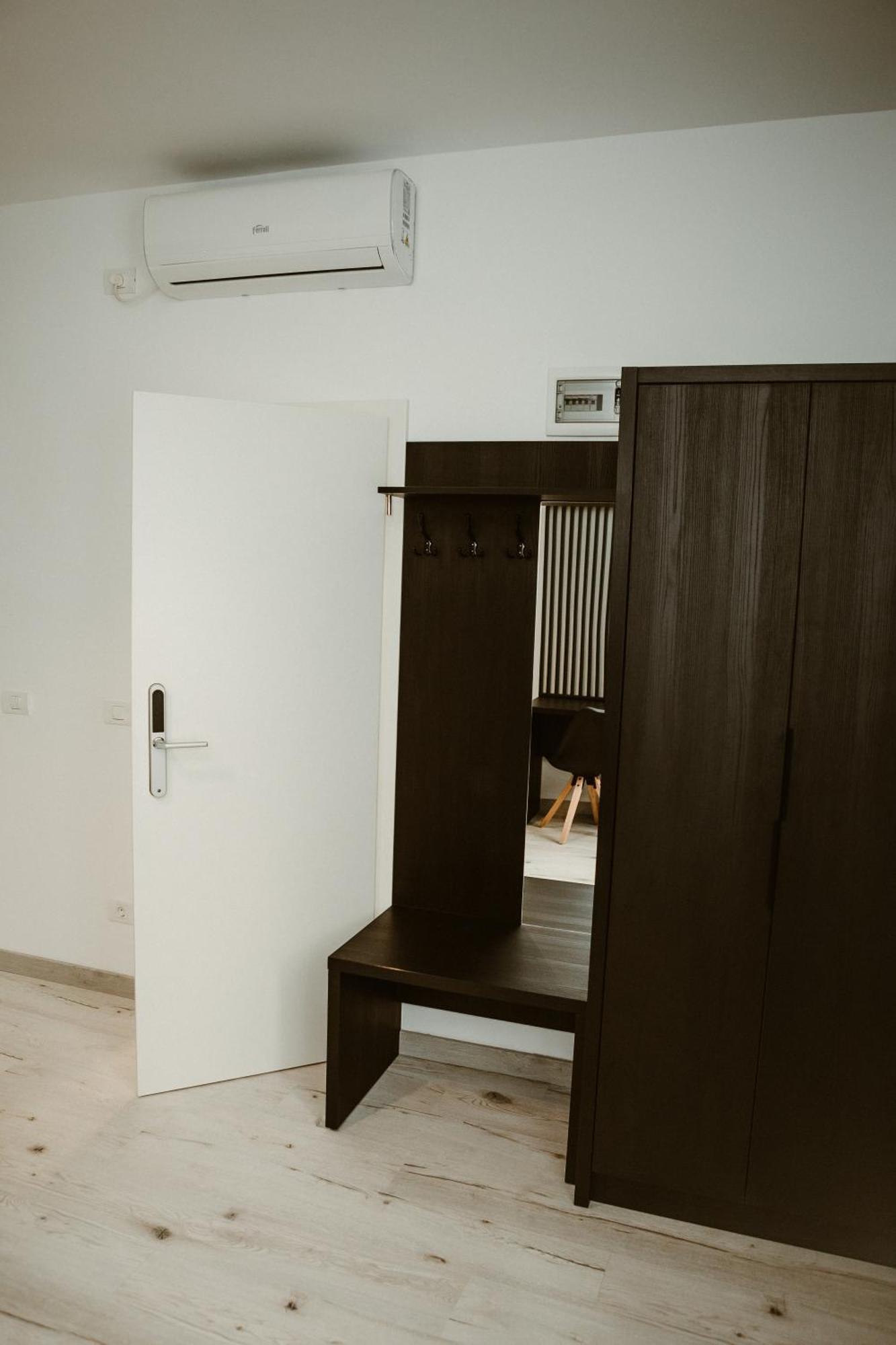 Arini White House Apartment Sibiu Exterior photo