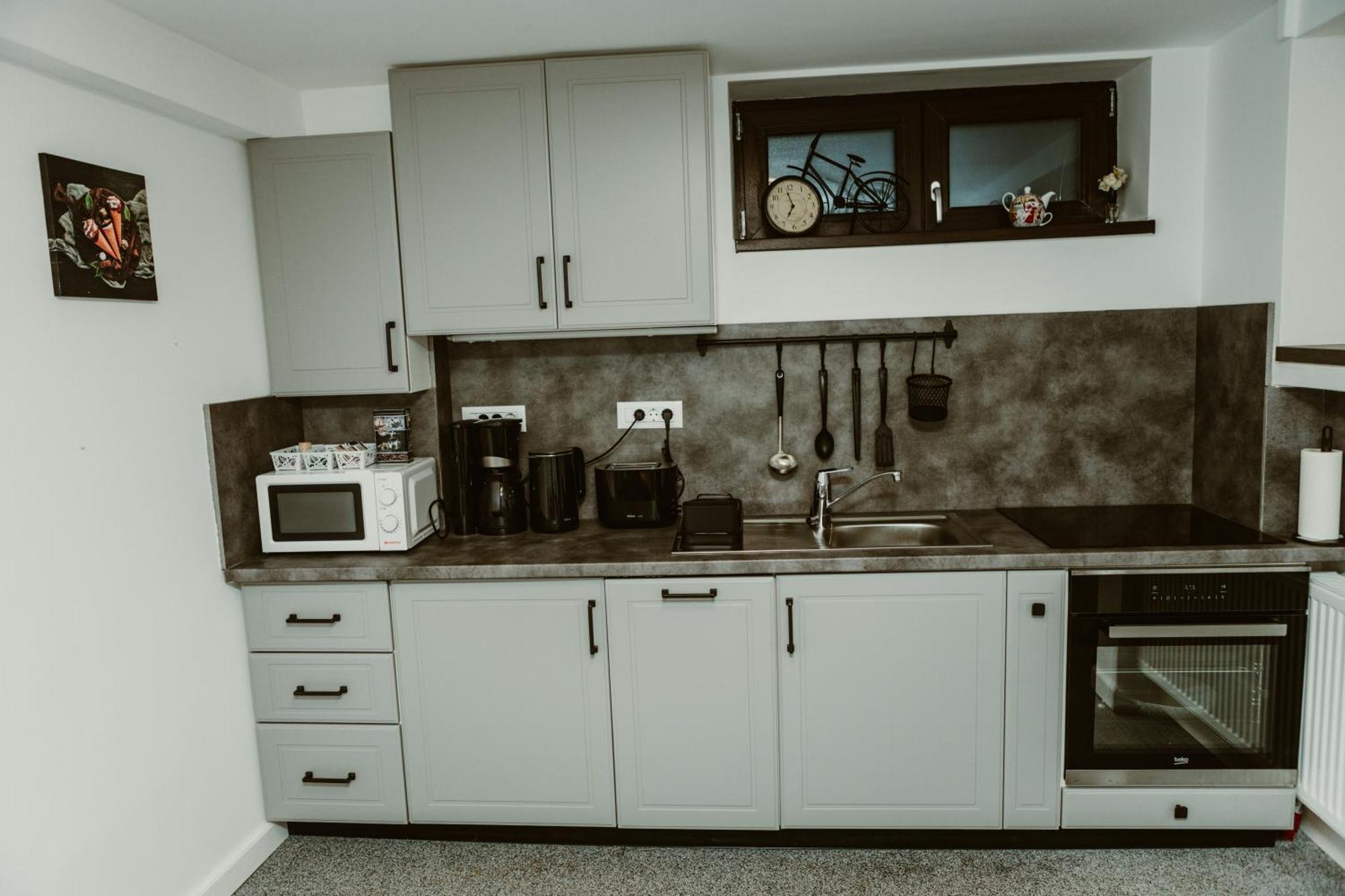 Arini White House Apartment Sibiu Exterior photo