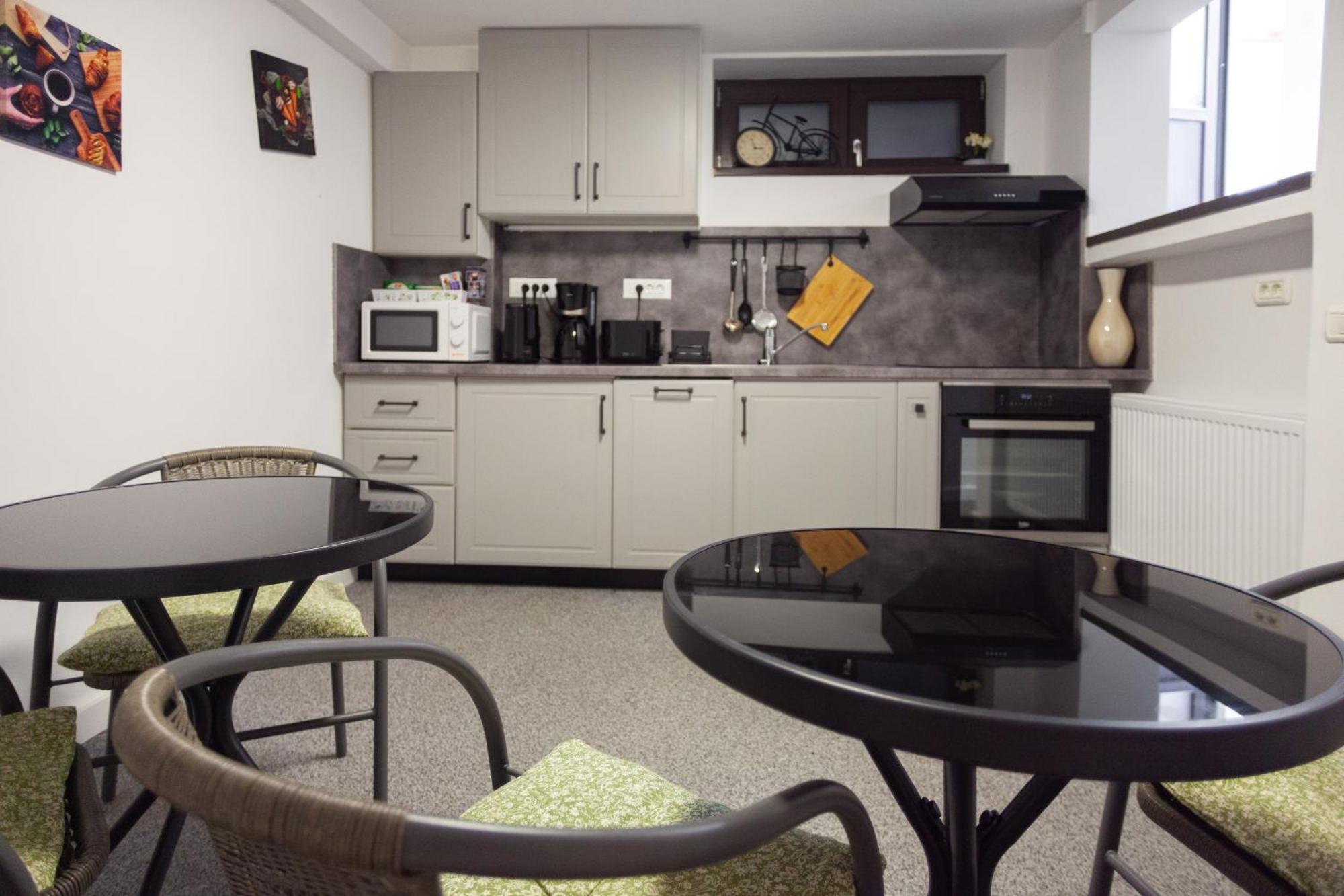 Arini White House Apartment Sibiu Exterior photo